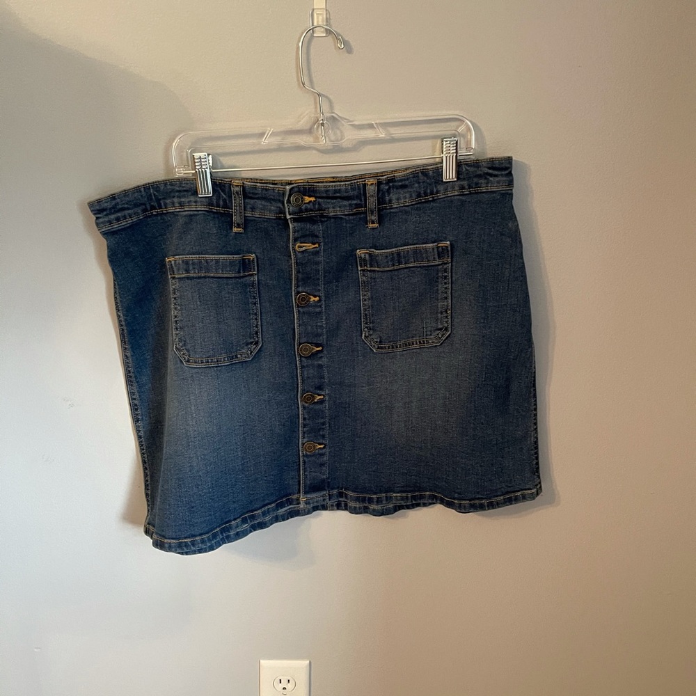 EUC!  Gap jean skirt